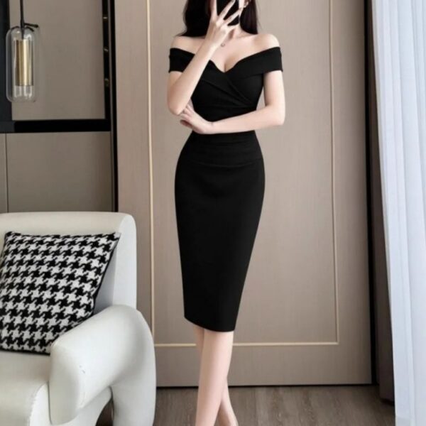 Robe soirée élégante épaule dénudée asymétrique polyester